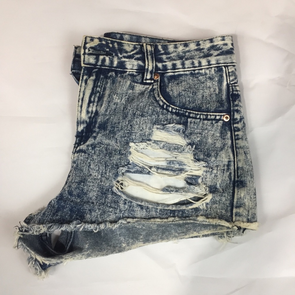 Forever 21 Destroyed Acid Wash Booty Jean Short 25 - Picture 4 of 4